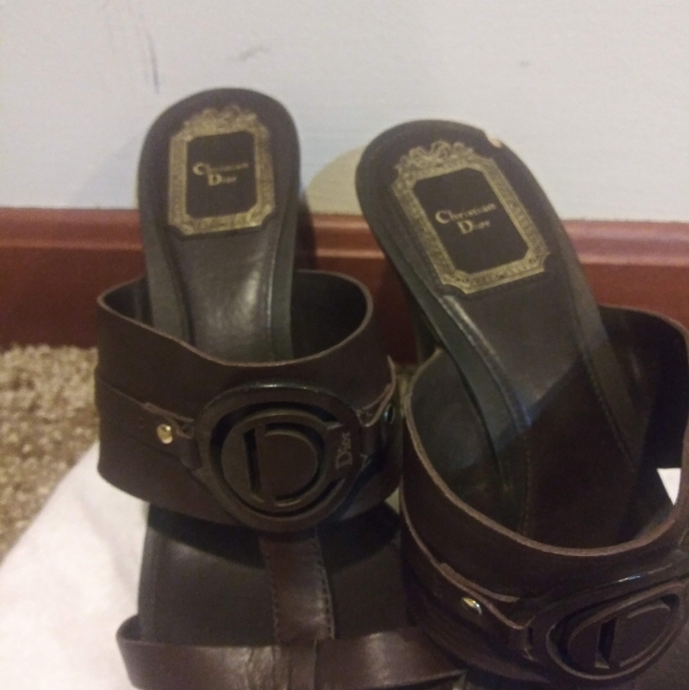 Christian Dior shoes - Picture 2 of 3